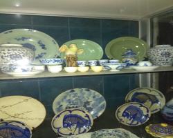 DI MAHARKAN PORSELEN PENINGGALAN D