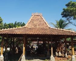 PRODUK NUSANTARA GEBYOG DAN GASEBO