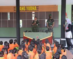 Siswa TK PGRI Semarang Kunjungi Kodim 