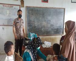 POLSEK MUNCANG MELAKSANAKAN VAKSIN