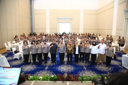 PENTINGNYA PERAN POLWAN DALAM MENG