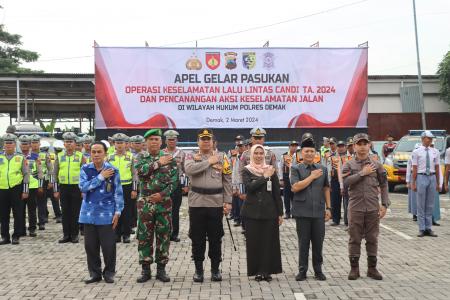 POLRES DEMAK GELAR OPRASI KESELAMA