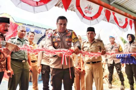 KAPOLRES DEMAK RESMIKAN RUMAH LAYA