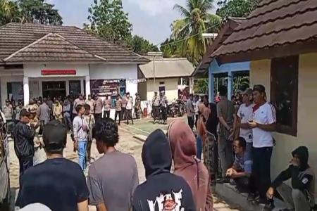 Kepala Desa Jagabaya Kecamatan Warungg