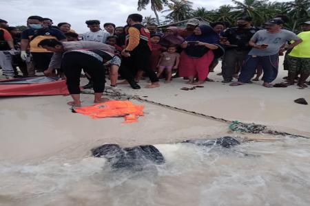 Mayat Yang Ditemukan Di Tepi Pantai De