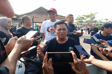 SUAMI BUPATI KENDAL: WISATA MAJU D