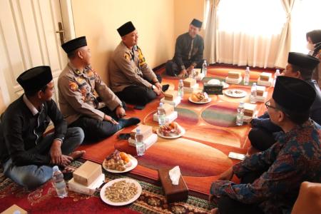 PERERAT SILATURAHMI DAN SINERGITAS