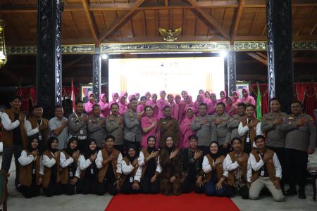 Bhayangkari Demak Gelar Talk Show Peduli Wanita Budaya dan Kepemimpina