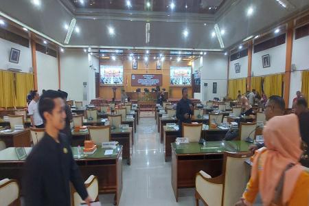 DPRD DEMAK GELAR RAPAT PARIPURNA K