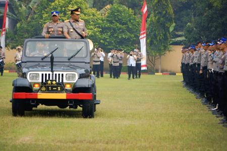 KAPOLDA JATIM RESMI BUKA PENDIDIKA