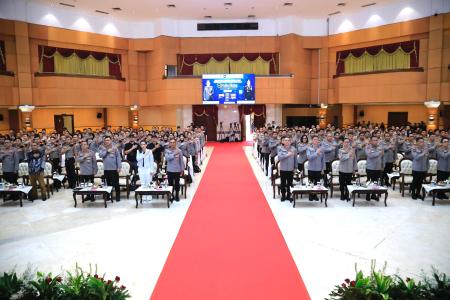 MENDAPAT HIBAH POLICETUBE, KADIV H