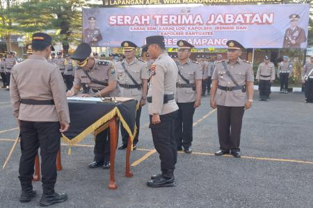 KAPOLRES SAMPANG PIMPIN SERTIJAB K