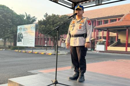 Waka SPN Polda Jatim Sampaikan Perdups