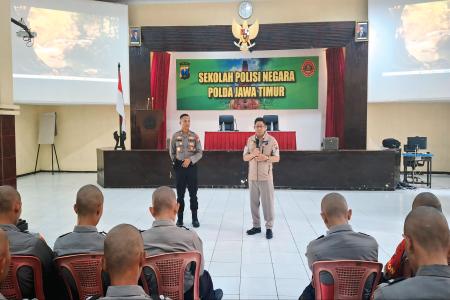 HADIRI GROUNDBREAKING DI SIDOARJO,