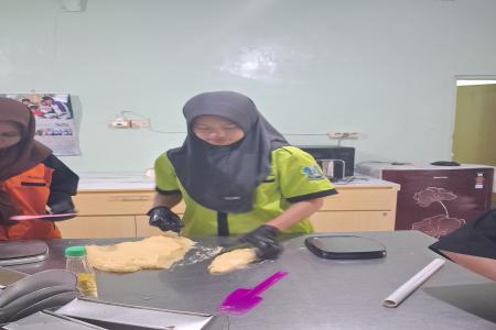 JEMBATAN DUNIA PENDIDIKAN DAN KERJ