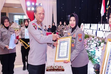 POLWAN POLRES SAMPANG BRIPKA FITRI