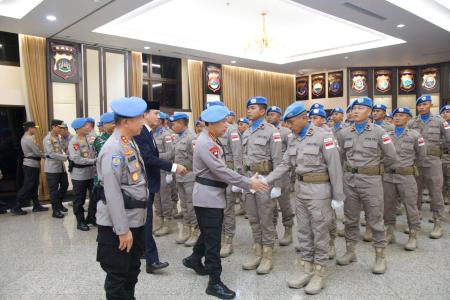 KAPOLRI LEPAS SATGAS FPU 7 MINUSCA