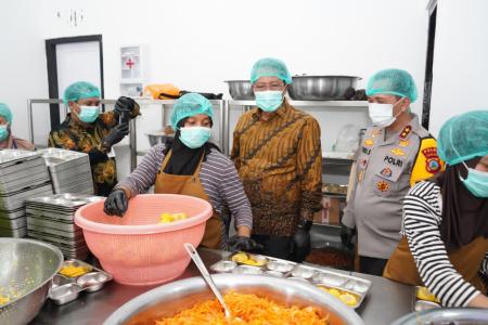 Tinjau Dapur SPPG Polda Sulten